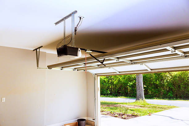 Top rated local Garage Door Roller Replacement specialists in Pantego, TX